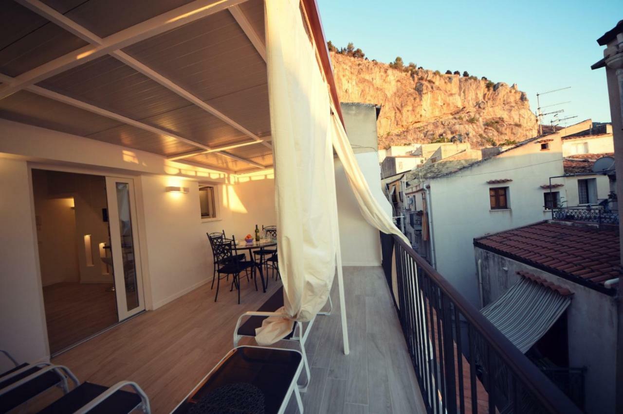 Lo Duca Apartments 체팔루 객실 사진